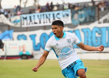 El “Lobo” volvió al triunfo y sigue peleando en el pelotón de avanzada