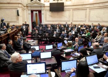 El Senado debate la Ley de inviolabilidad de la propiedad privada y se espera una sesión maratónica
