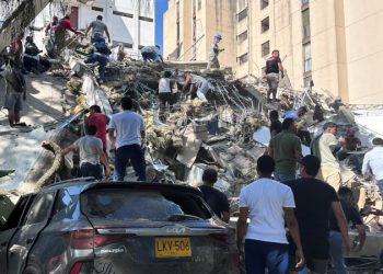 Más de 130 muertos, 570 heridos, viviendas y vías dañadas y aeropuertos cerrados tras el terremoto en Colombia