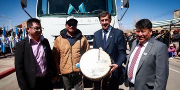 Carlos Sadir ratificó su compromiso con Abra Pampa en el 143° aniversario de la ciudad
