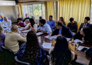 Concejo en Comisión: Concejales recibieron a funcionarios municipales