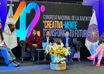 Estudiantes de distintas provincias participan del 42º Congreso de la Juventud