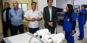 Sadir recorrió las obras que mejoran la infraestructura y los servicios del hospital Gallardo de Palpalá