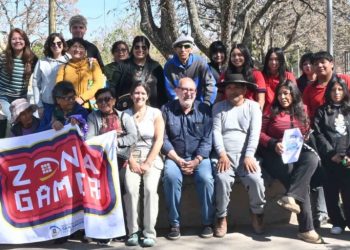 “De la Rayuela al joystick”: una jornada intergeneracional que unió juegos tradicionales y nuevas tecnologías