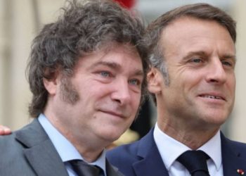 Milei viaja a París para reunirse con Macron y buscar inversiones