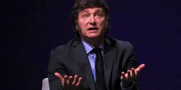 Milei descartó una recesión y afirmó que la economía mantiene su crecimiento, aunque a un ritmo menor