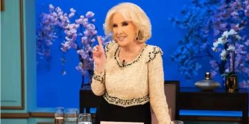 Se conoció el nuevo parte médico de Mirtha Legrand y seguirá internada: qué dice