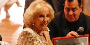 Dieron a conocer el nuevo parte médico de Mirtha Legrand: ¿Cómo sigue la diva de los almuerzos?