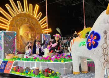 Se desarrolla el segundo desfile doble de carrozas de la FNE 2026 en Ciudad Cultural