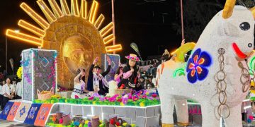 Se desarrolla el segundo desfile doble de carrozas de la FNE 2026 en Ciudad Cultural