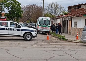 Barrio Malvinas: hallaron a dos personas sin vida en una vivienda