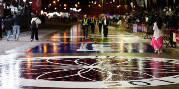 FNE 2026: por la lluvia, se suspendió el primer desfile de carrozas