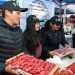 El gobernador destacó el impacto de la producción de frutilla en la generación de empleo