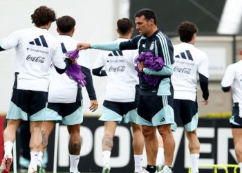 Cuál será la primera formación de Argentina en el inicio de la era post Messi: el movimiento de piezas que anticipa el futuro