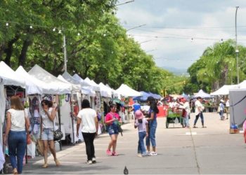 Invitan a participar de la tradicional Feria de los Santos y Fieles Difuntos sobre avenida 19 de Abril