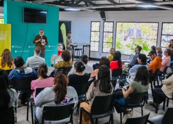 “San Salvador Conecta” convocó a Elisandro Santos para hablar de inteligencia artificial