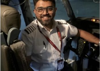 El fuerte relato del piloto apuñalado en el vuelo a Israel: "No podía dejar que todos murieran"