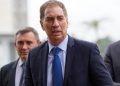 Diego Santilli justificó la salida de Flávio Bolsonaro desde Argentina: "No tenía impedimentos de Interpol"