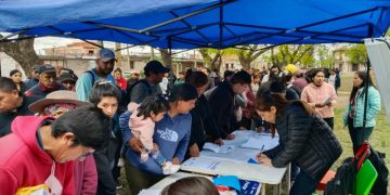 Desde Energía, la Provincia acompaña a familias del Ex Aeroclub a completar el alta de su servicio eléctrico