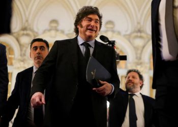 Milei admitió que “el ritmo al que baja la inflación es más lento” y ratificó su frase sobre la gente que no llega a fin de mes
