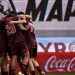 Lanús le ganó a Vélez y se prendió en la pelea de la Zona A
