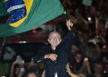 Lula da Silva ganó un histórico balotaje a Flávio Bolsonaro y asumirá un cuarto mandato en Brasil