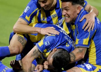 Rosario Central, a la cima de la Anual tras vencer a Huracán por el Torneo Clausura